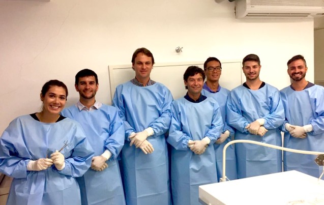 Treinamento de novas técnicas de cirurgia artroscópica em São Paulo.